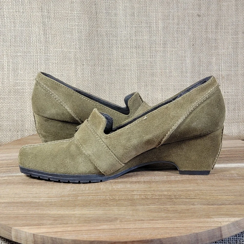 Aerosoles Suede Leather Wedge‎ Loafers Olive Buckle Comfort Heels Women's 5.5